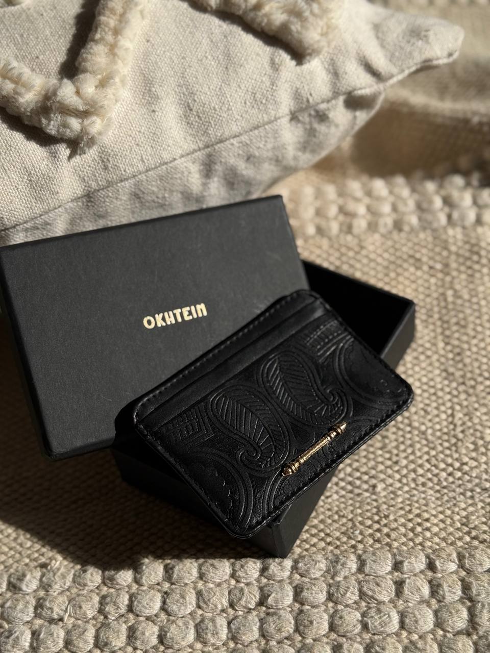OKHTEIN Embossed Leather Card Holder –black