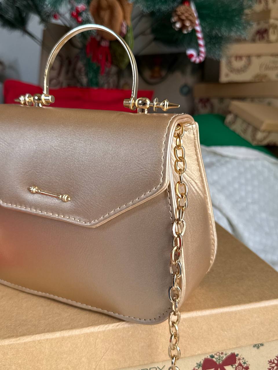 Okhitin Hand Bag gold